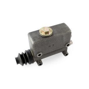 MASTER CYLINDER